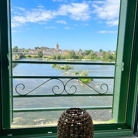 La Vue Loire Appartement Saint-Denis-de lʼHôtel Bagian luar foto